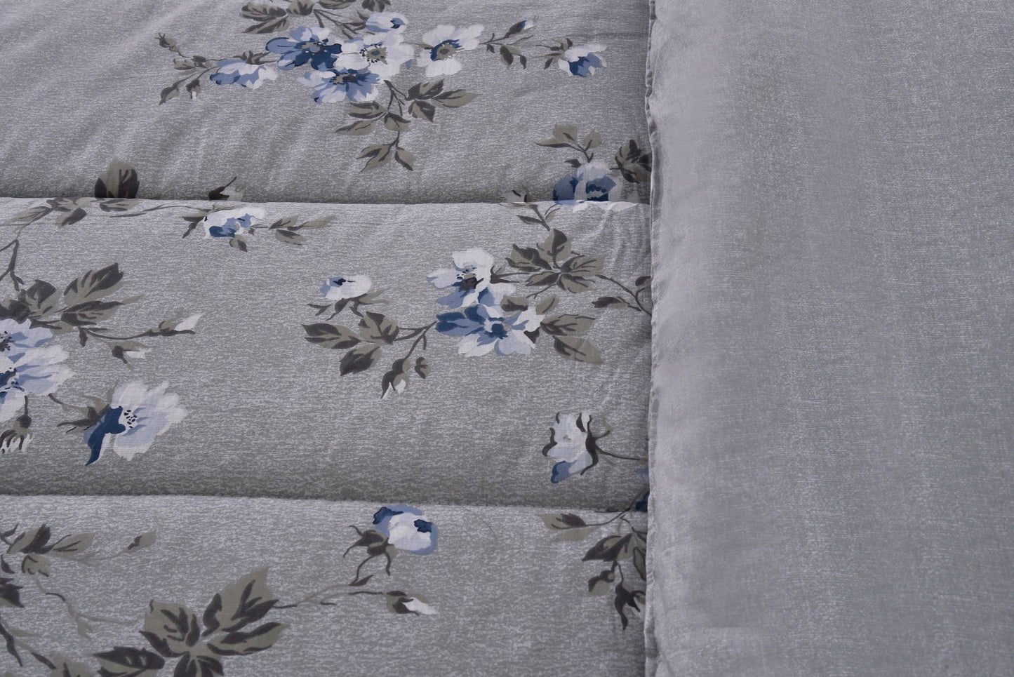 8 PCs Winter Comforter Set-Daisy