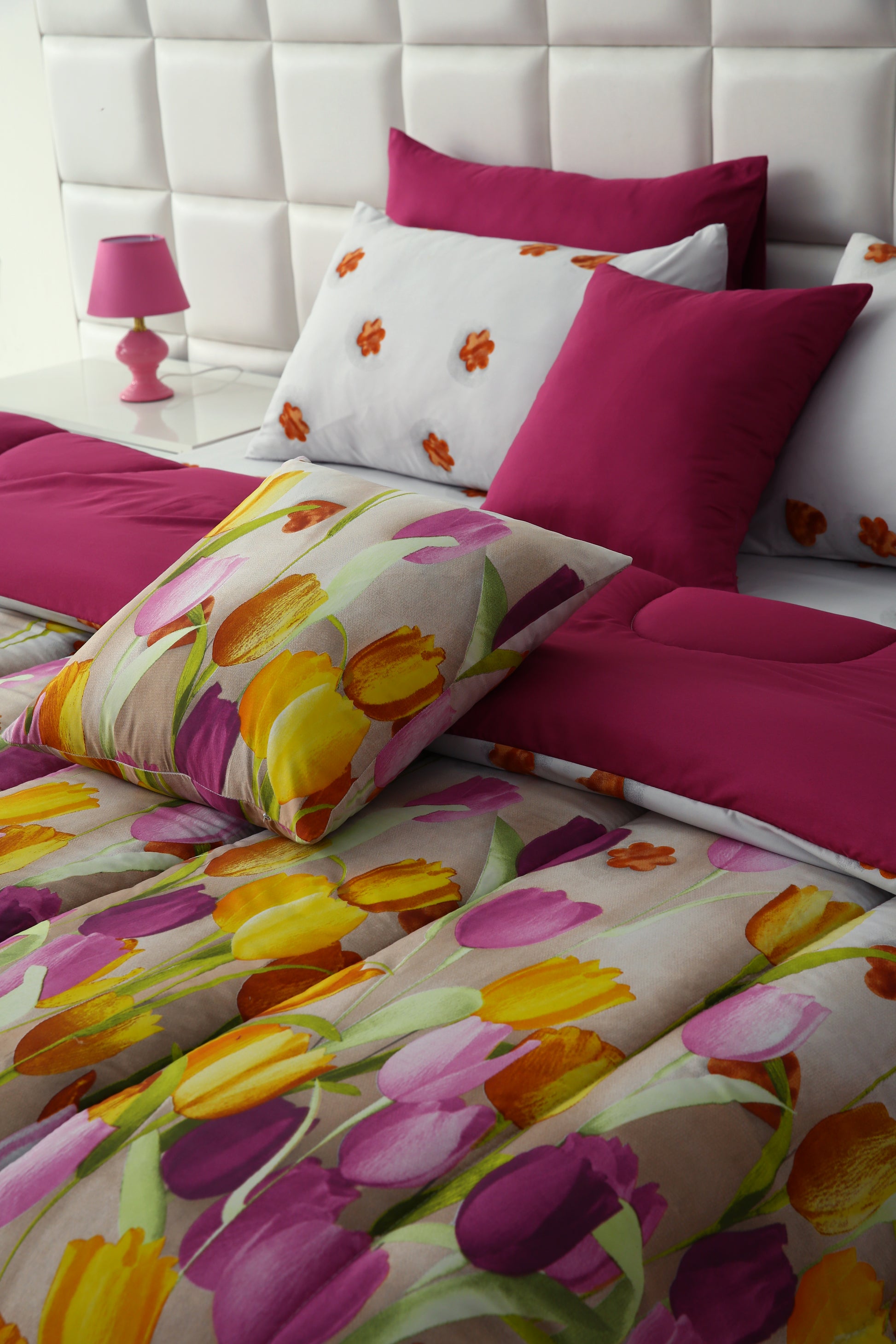 5 PCs Single Comforter Set-White Tulip(With Plum Reverse) Comforters Apricot