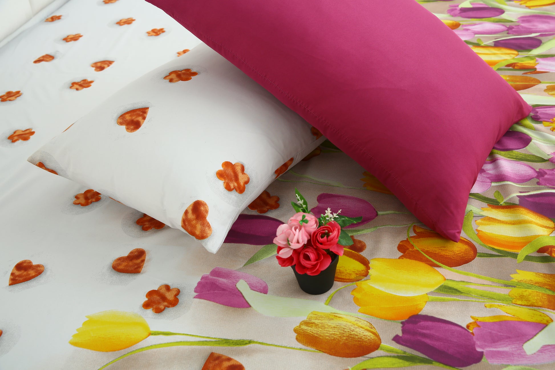 8 PCs Winter Comforter Set-White Tulip(with Plum Reverse) Comforters Apricot