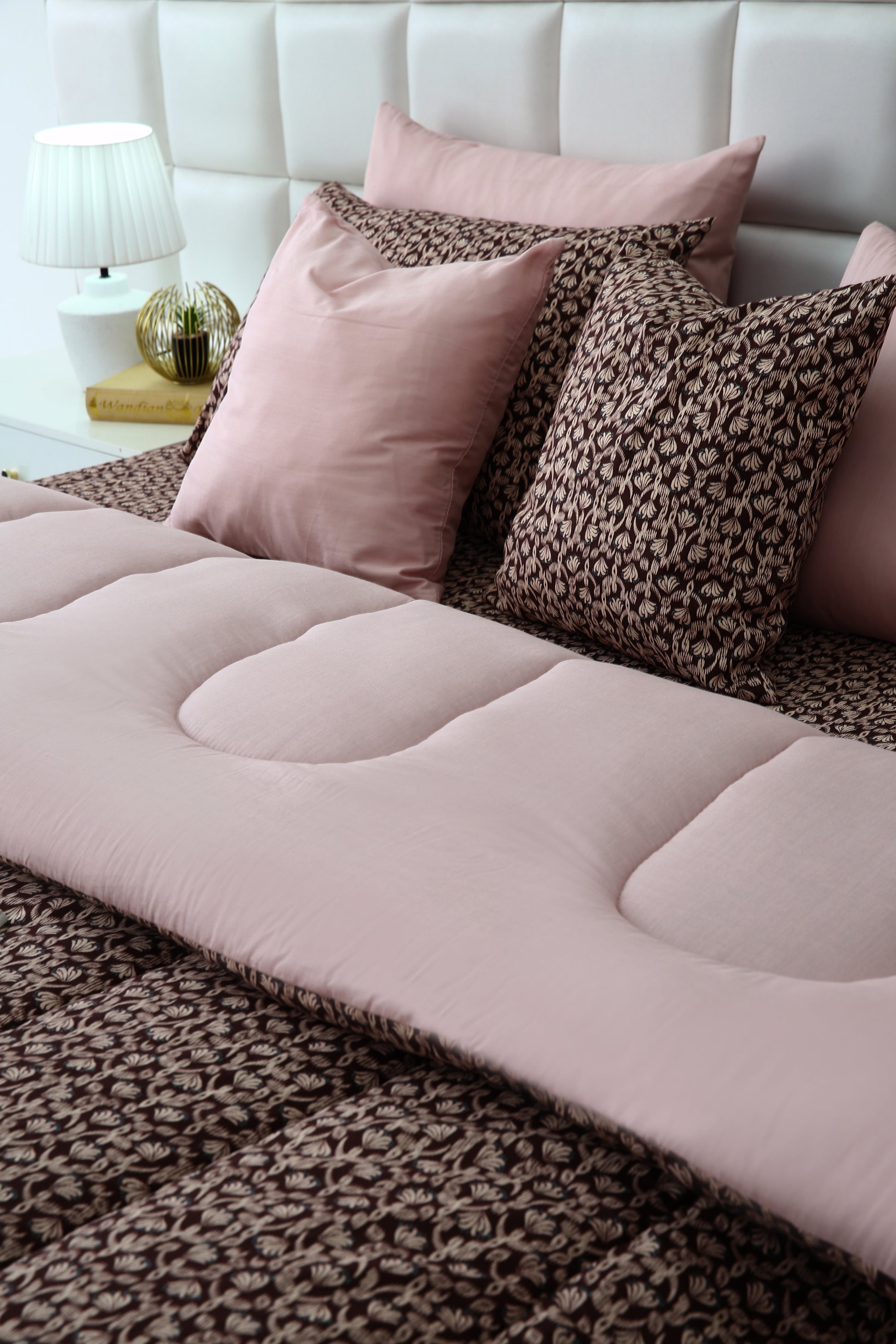 8 PCs Winter Comforter Set-Coral Reef Comforters Apricot