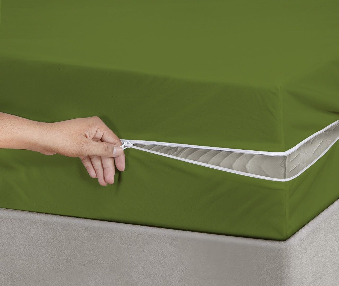 Dyed Zipper Mattress Cover- Parrot Green