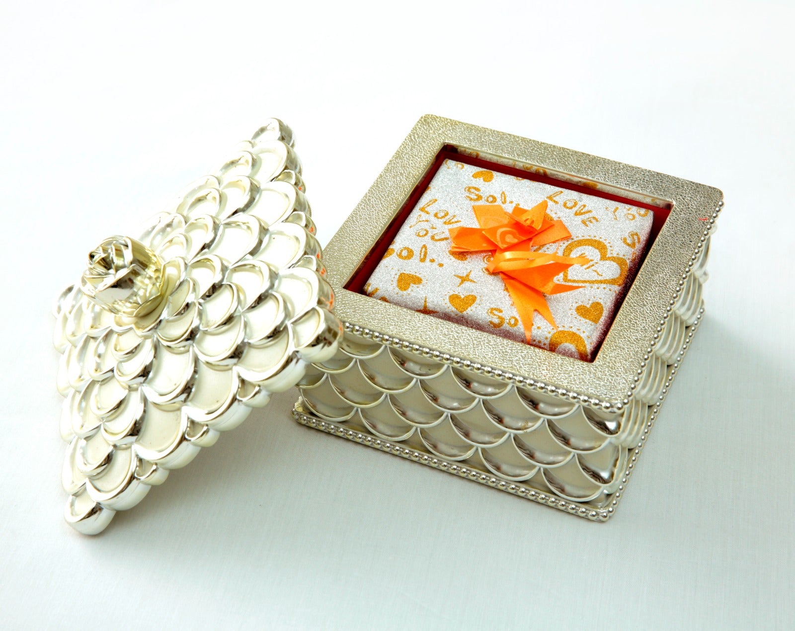 Vintage Design Treasure Jewelry Box-Square Cosmetic Organizer Apricot   