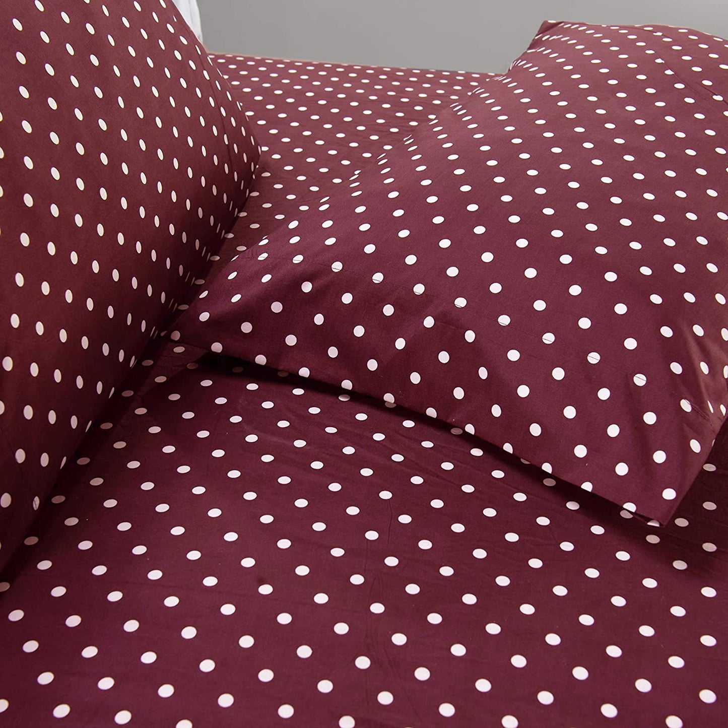 3 PCs Double Bed Sheet -Plum Polka