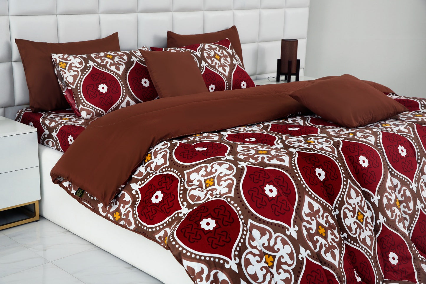 8 PCs Winter Comforter Set-Brown Crown Comforters Apricot   