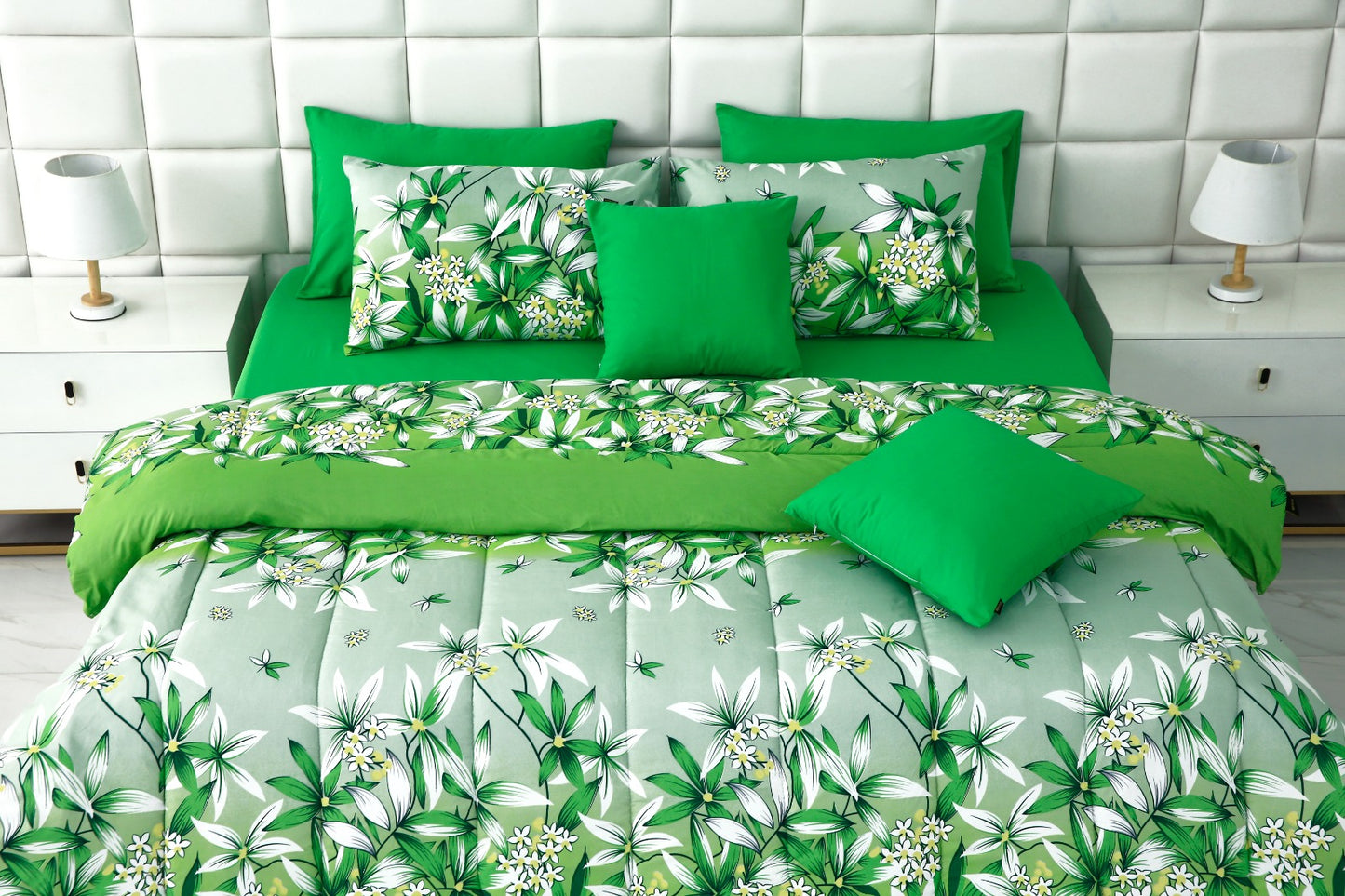 8 PCs Winter Comforter Set-15012Green Gold(With Dyed FittedSheet) Comforters Apricot   