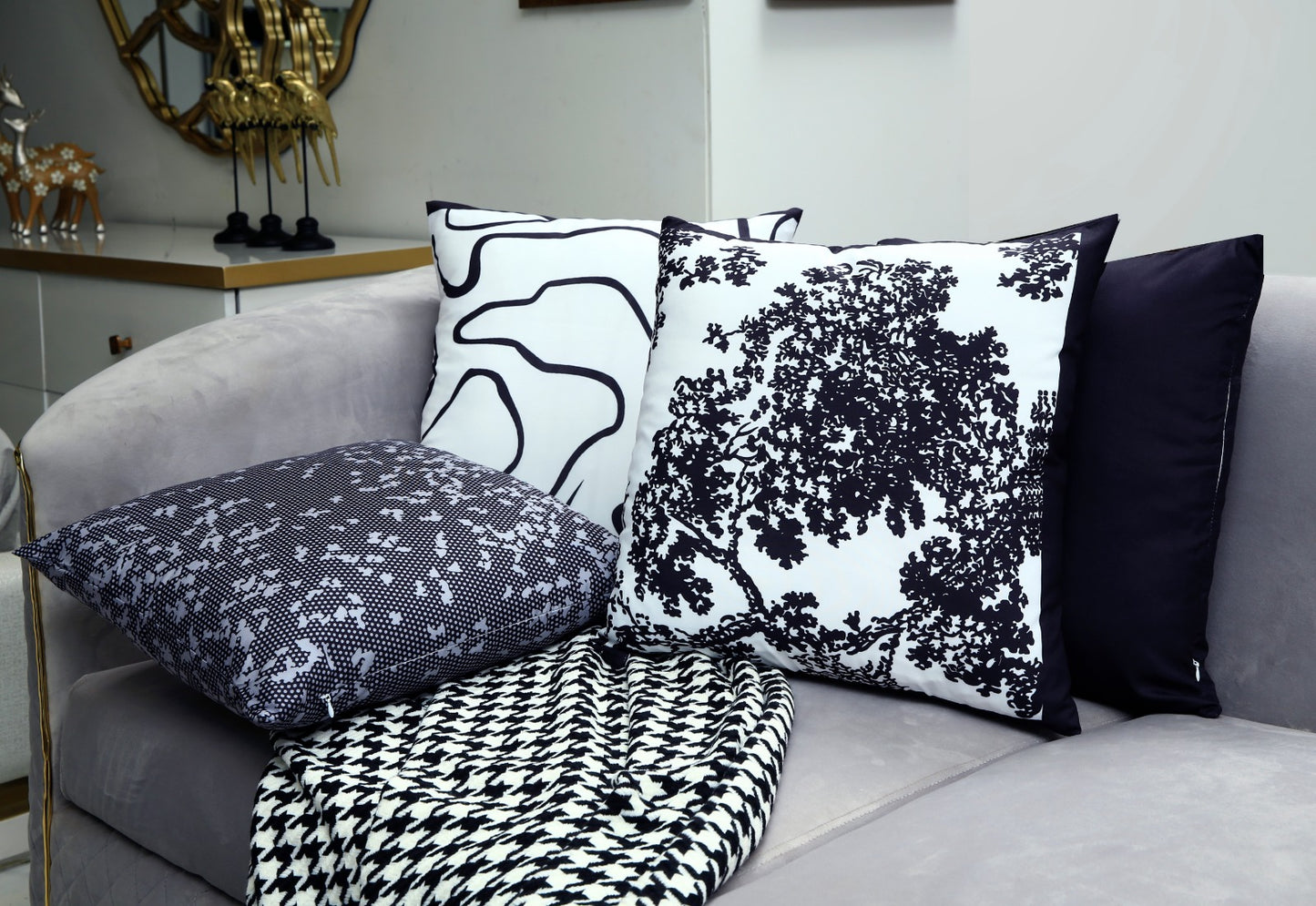 4 PCs Digital Printed Cotton Cushions-Black Art cushions Apricot   