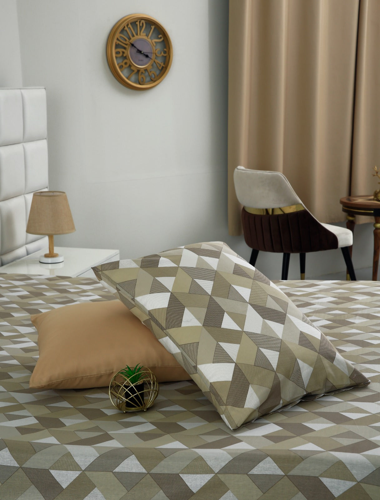 8 PCs Winter Comforter Set-Beige Geometric Comforters Apricot   