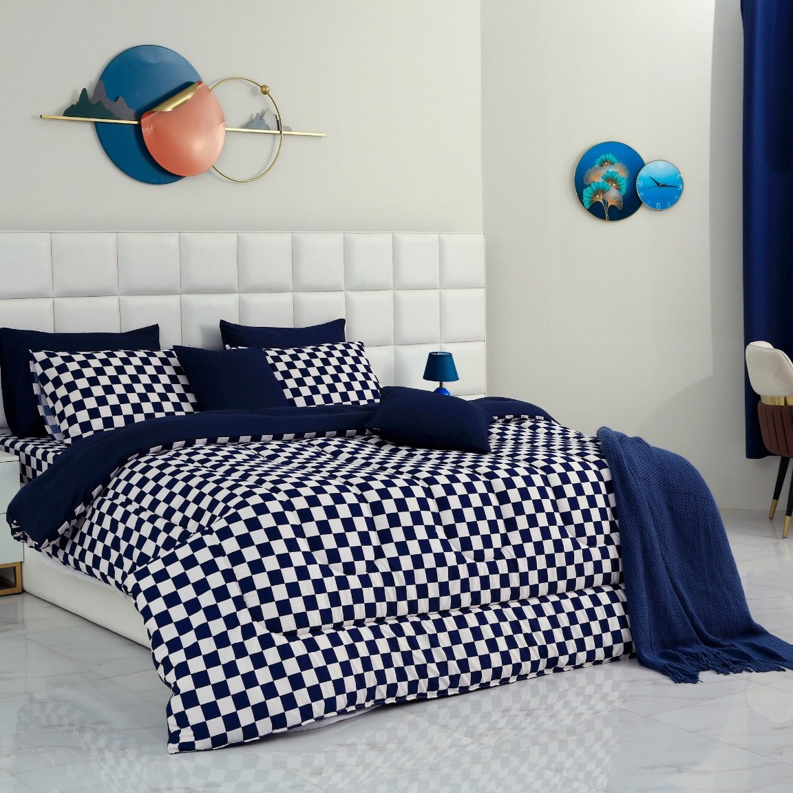 8 PCs Winter Comforter SetBlue Chess Apricot