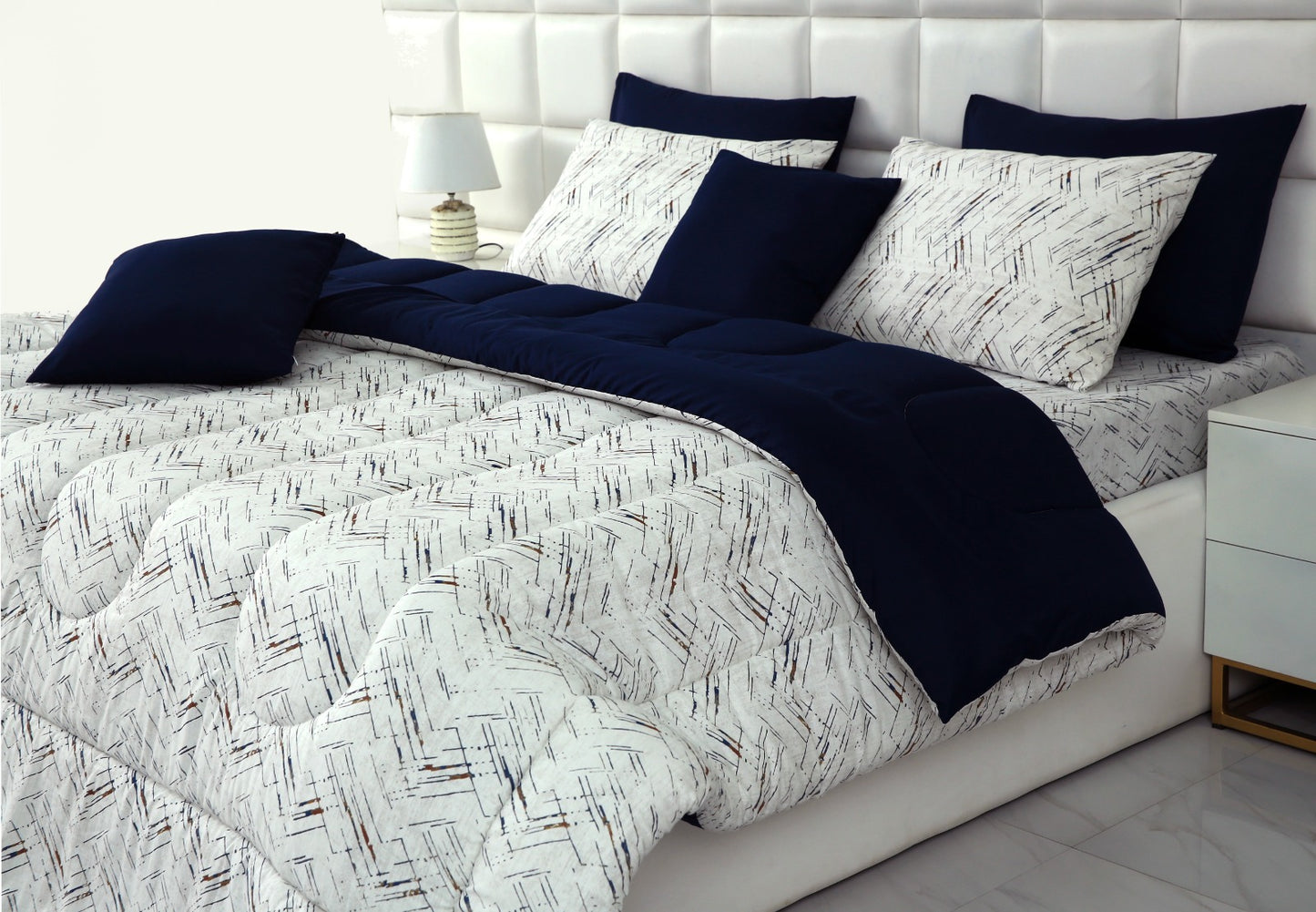 8 PCs Winter Comforter Set-Blue Texture Comforters Apricot   