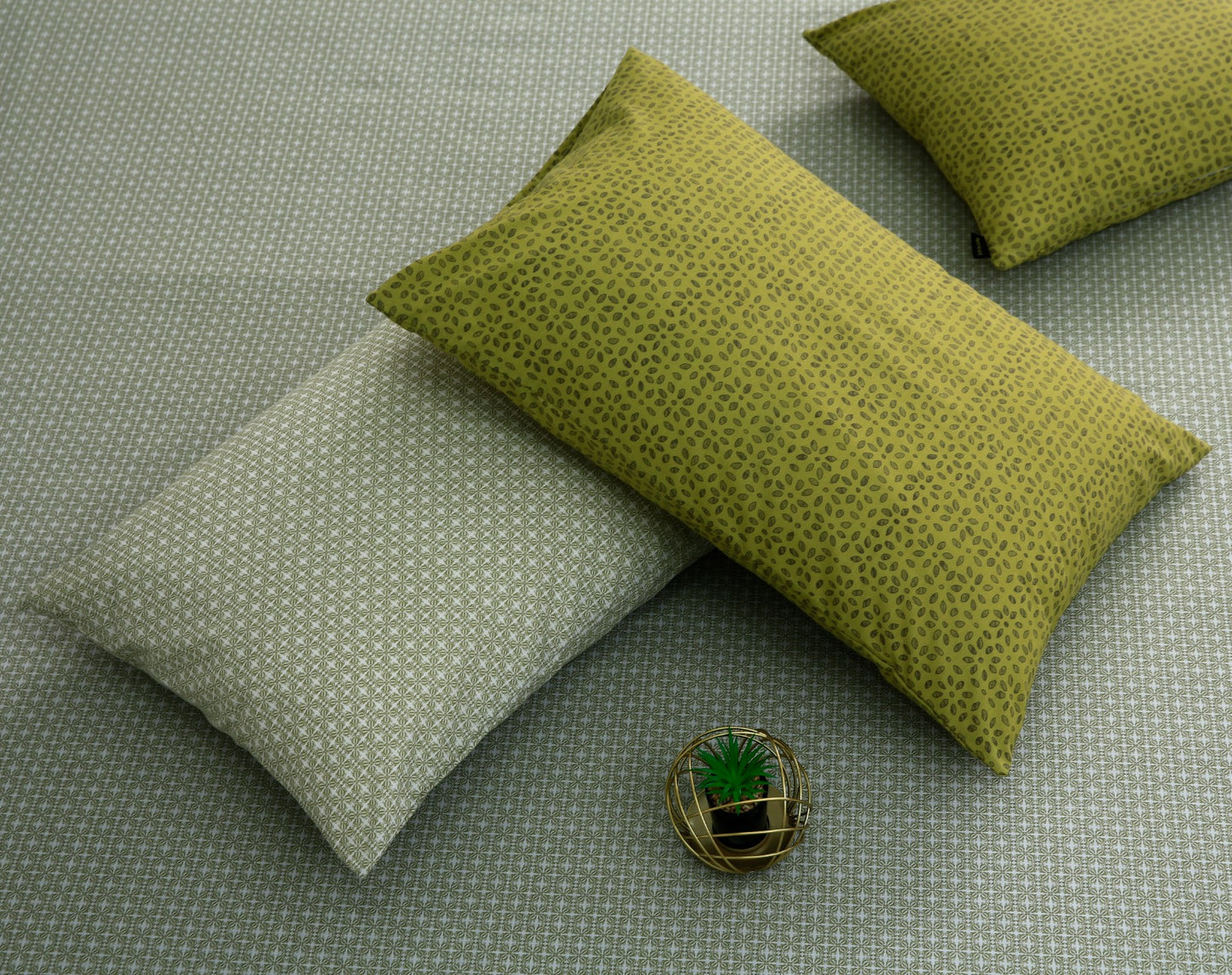 8 PCs Winter Comforter Set-Lime Texture Comforters Apricot   