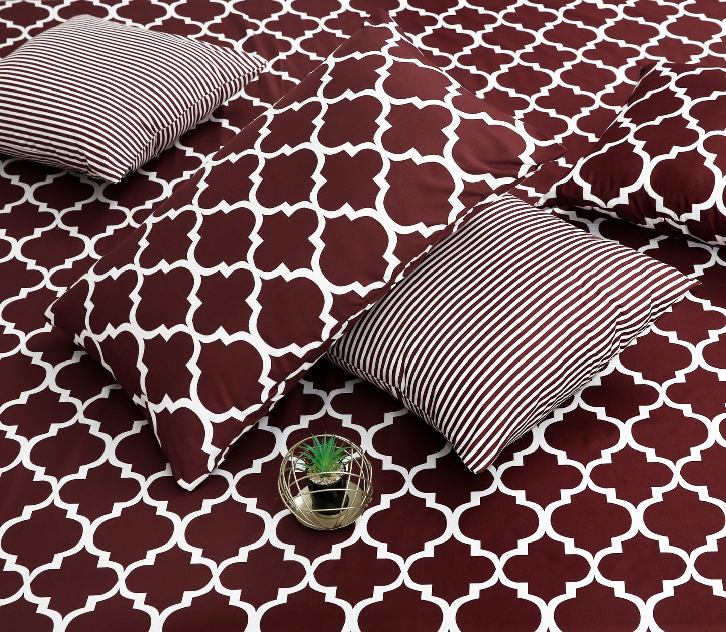 8 PCs Winter Comforter Set-Plum Geometric