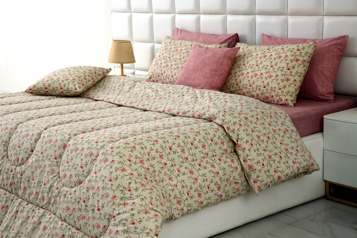 8 PCs Winter Comforter Set-Peony Comforters Apricot   