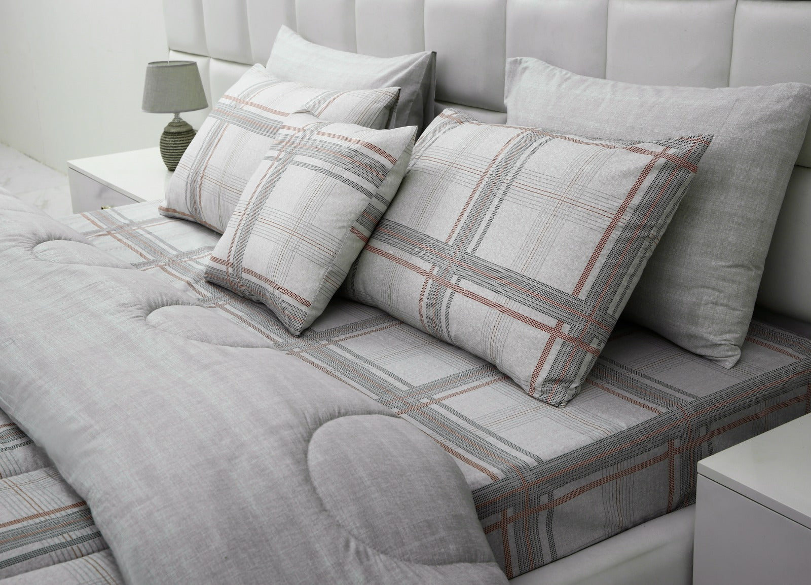 8 PCs Winter Comforter Set-Grey Check Comforters Apricot   