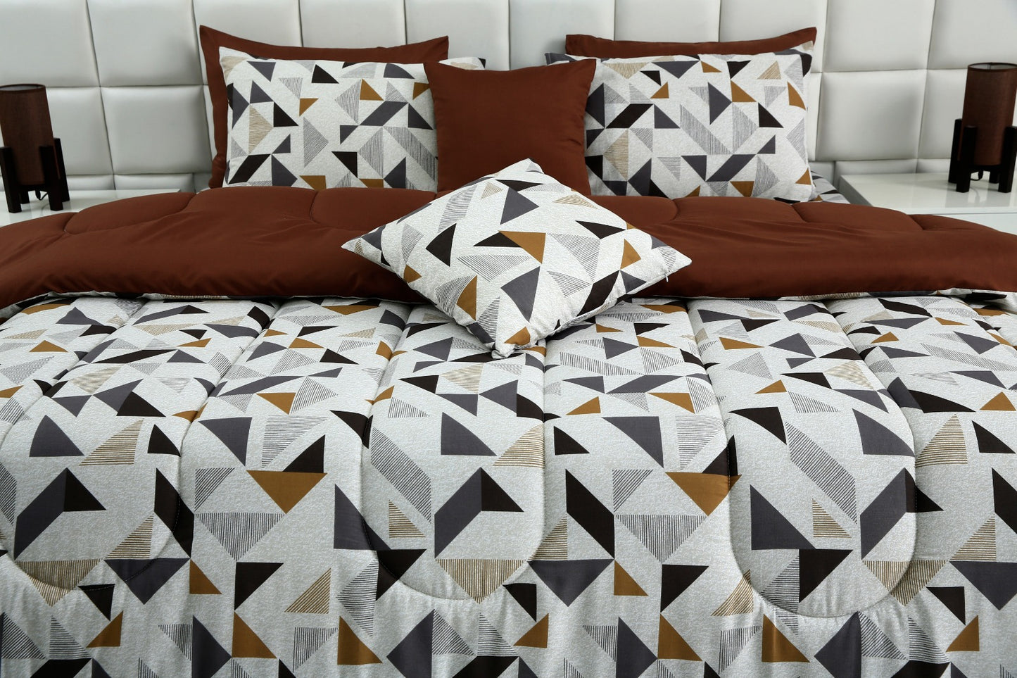 8 PCs Winter Comforter Set-Brown Triangle Comforters Apricot   