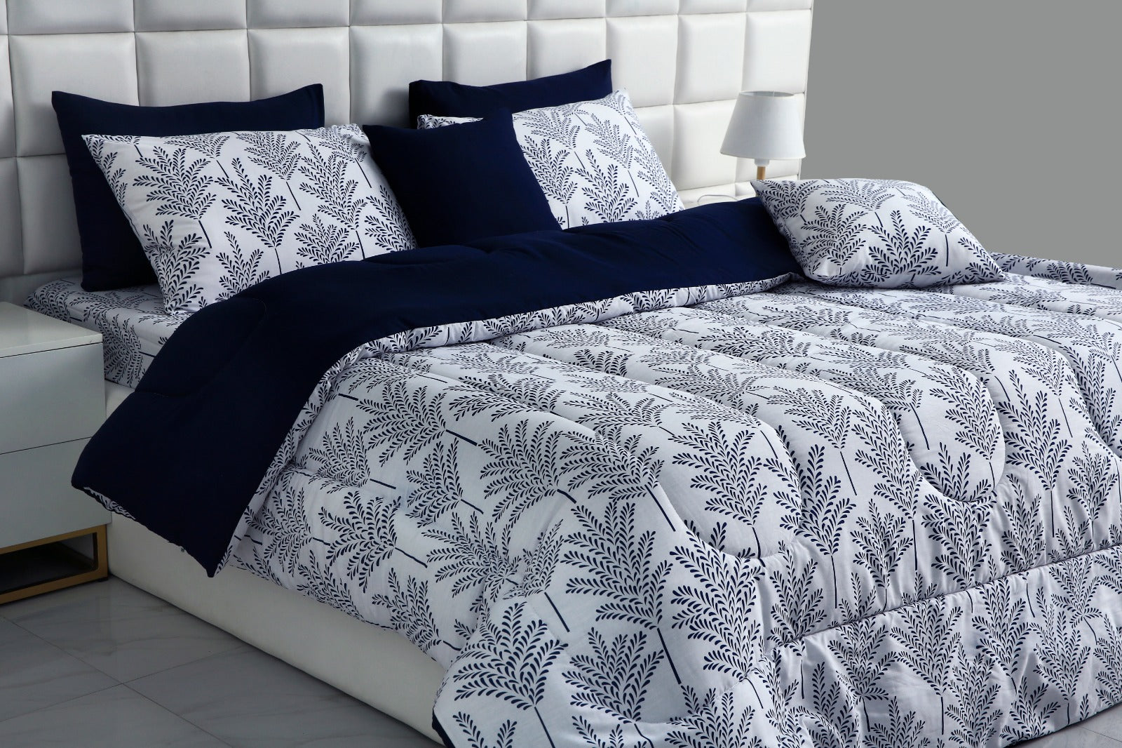 8 PCs Winter Comforter Set-Blue Feathers Comforters Apricot   