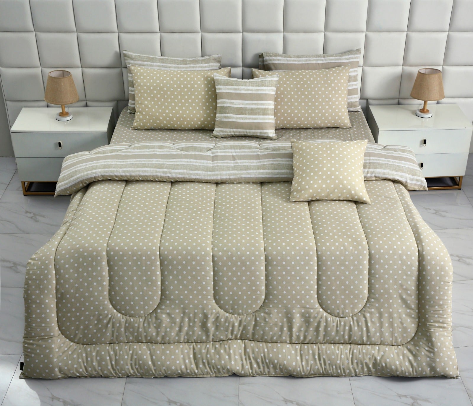 8 PCs Winter Comforter Set-Beige Polka Comforters Apricot   