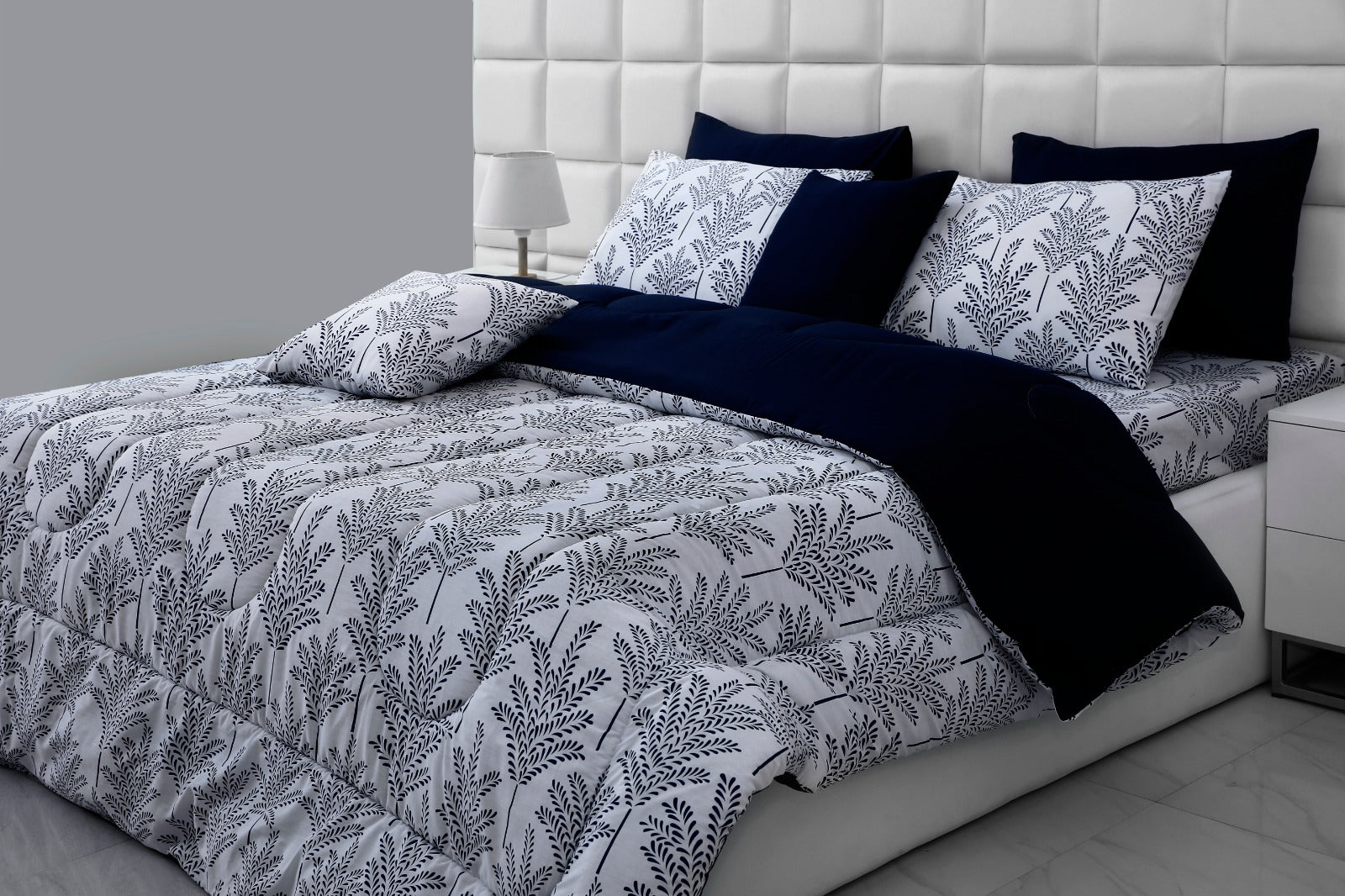 8 PCs Winter Comforter Set-Blue Feathers Comforters Apricot   