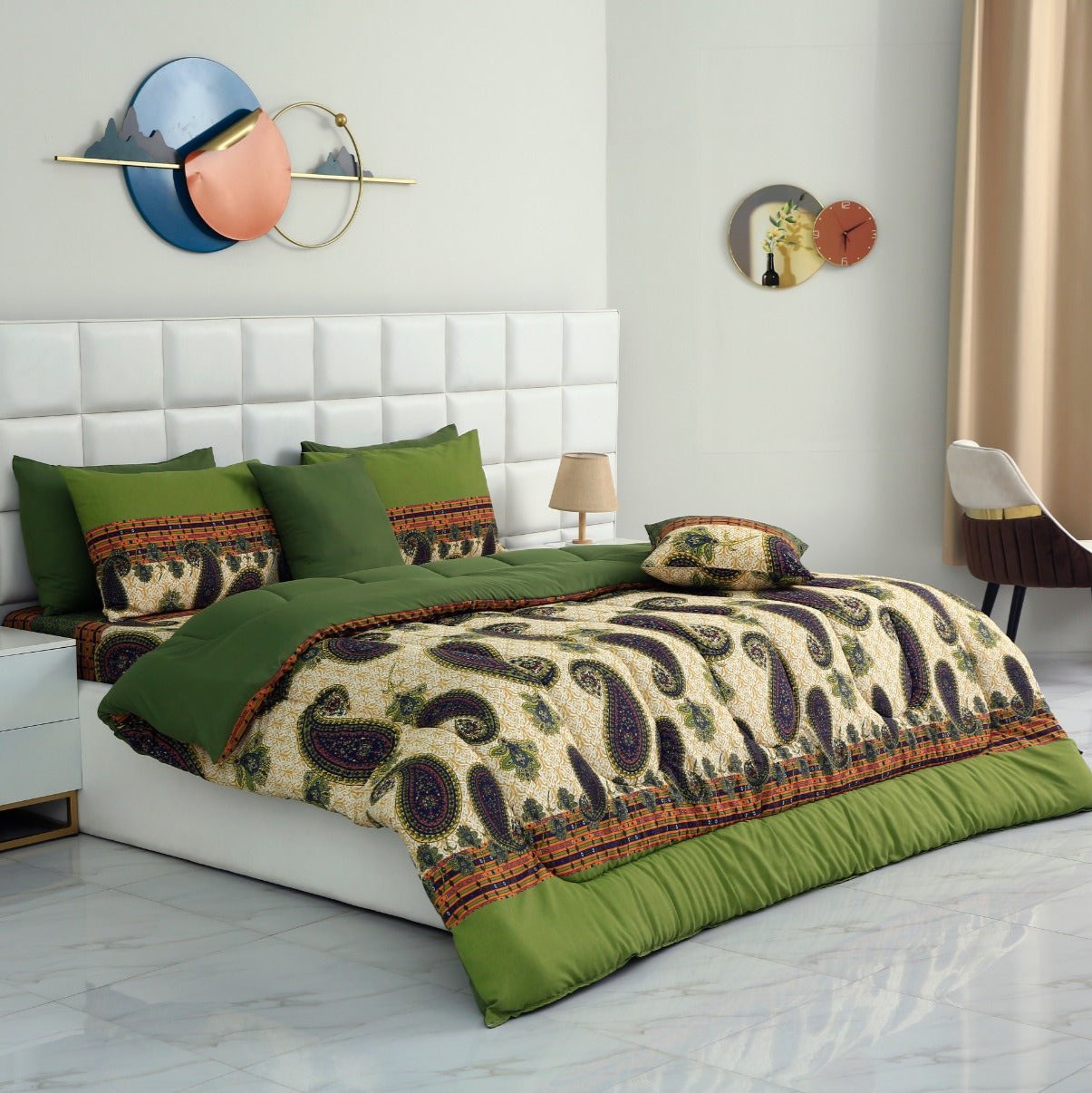 8 PCs Winter Comforter Set-Green Paisleys Comforters Apricot   