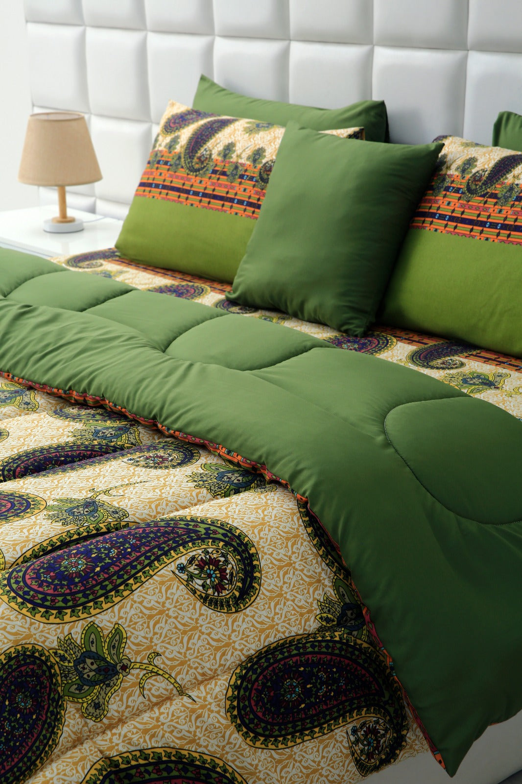 5 PCs Single Comforter Set-Green Paisleys Comforters Apricot