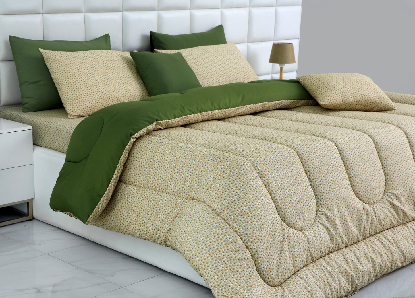 8 PCs Winter Comforter Set-Daylily(Olive Reverse) Comforters Apricot   