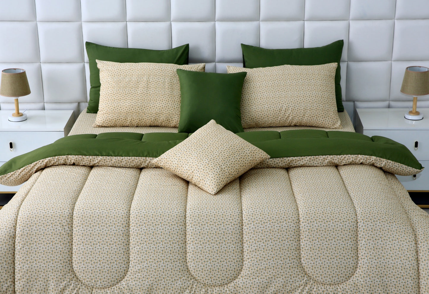 8 PCs Winter Comforter Set-Daylily(Olive Reverse) Comforters Apricot   