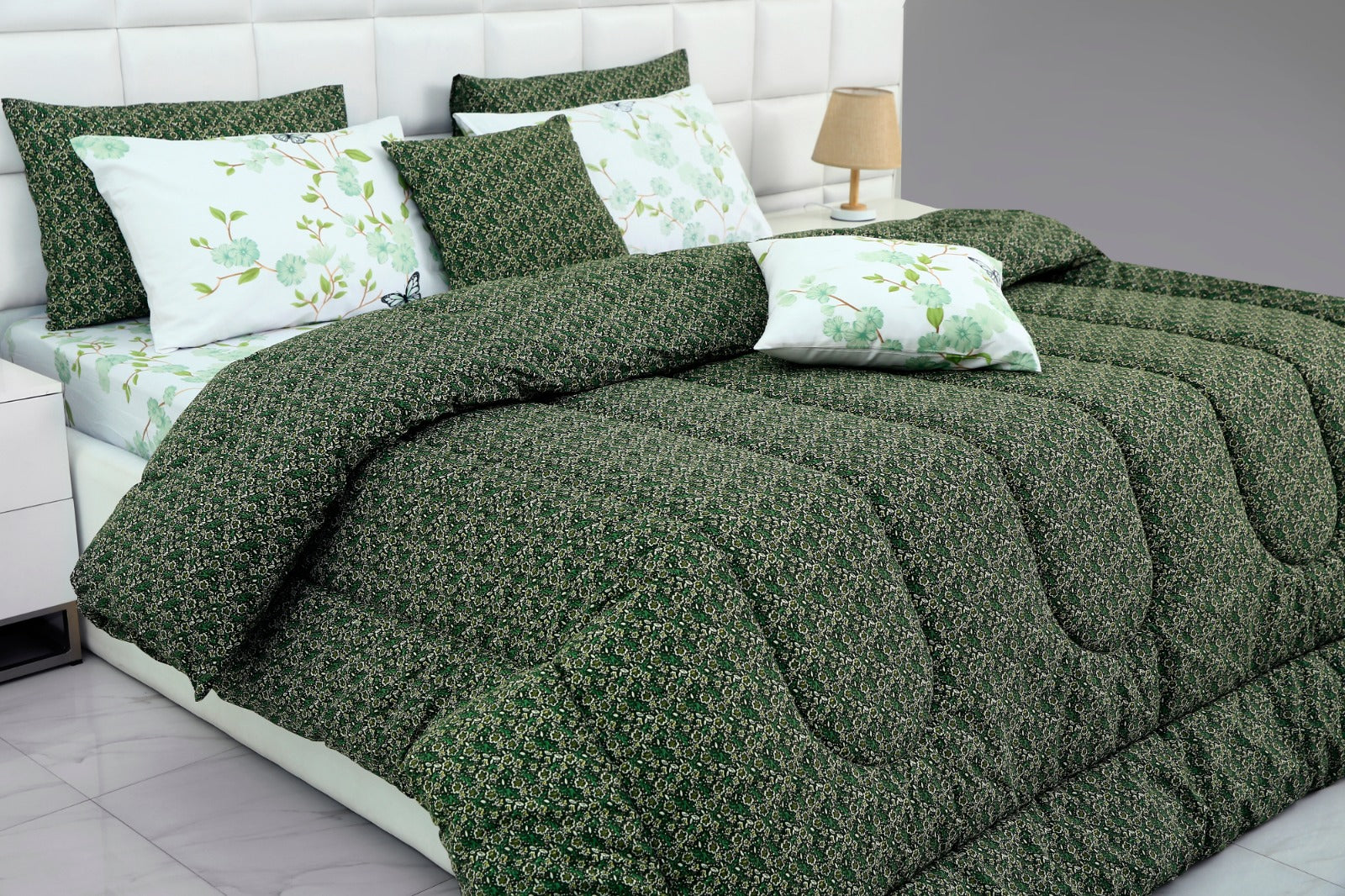 8 PCs Winter Comforter Set-Emerald Flowers Comforters Apricot   