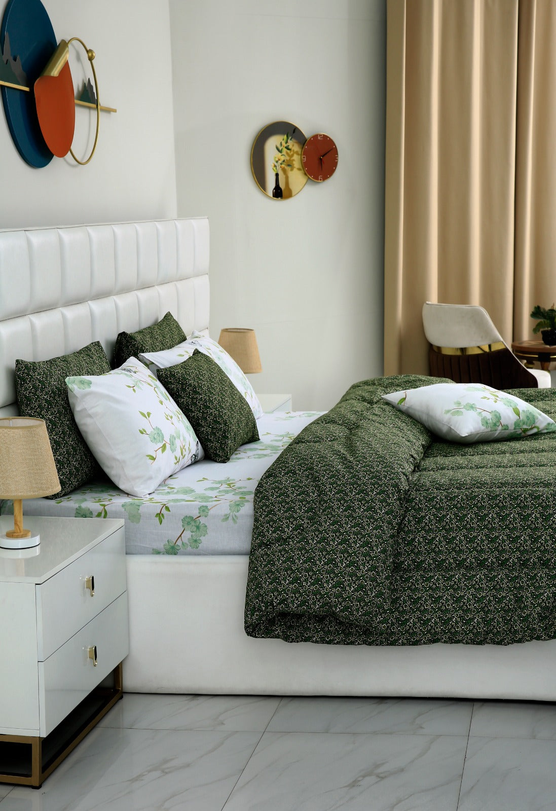 8 PCs Winter Comforter Set-Emerald Flowers Comforters Apricot   