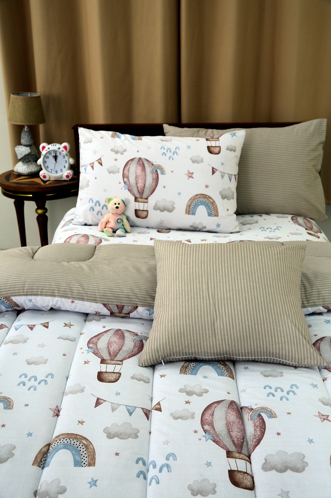 5 PCs Single Comforter Set-Fire Balloons Comforters Apricot