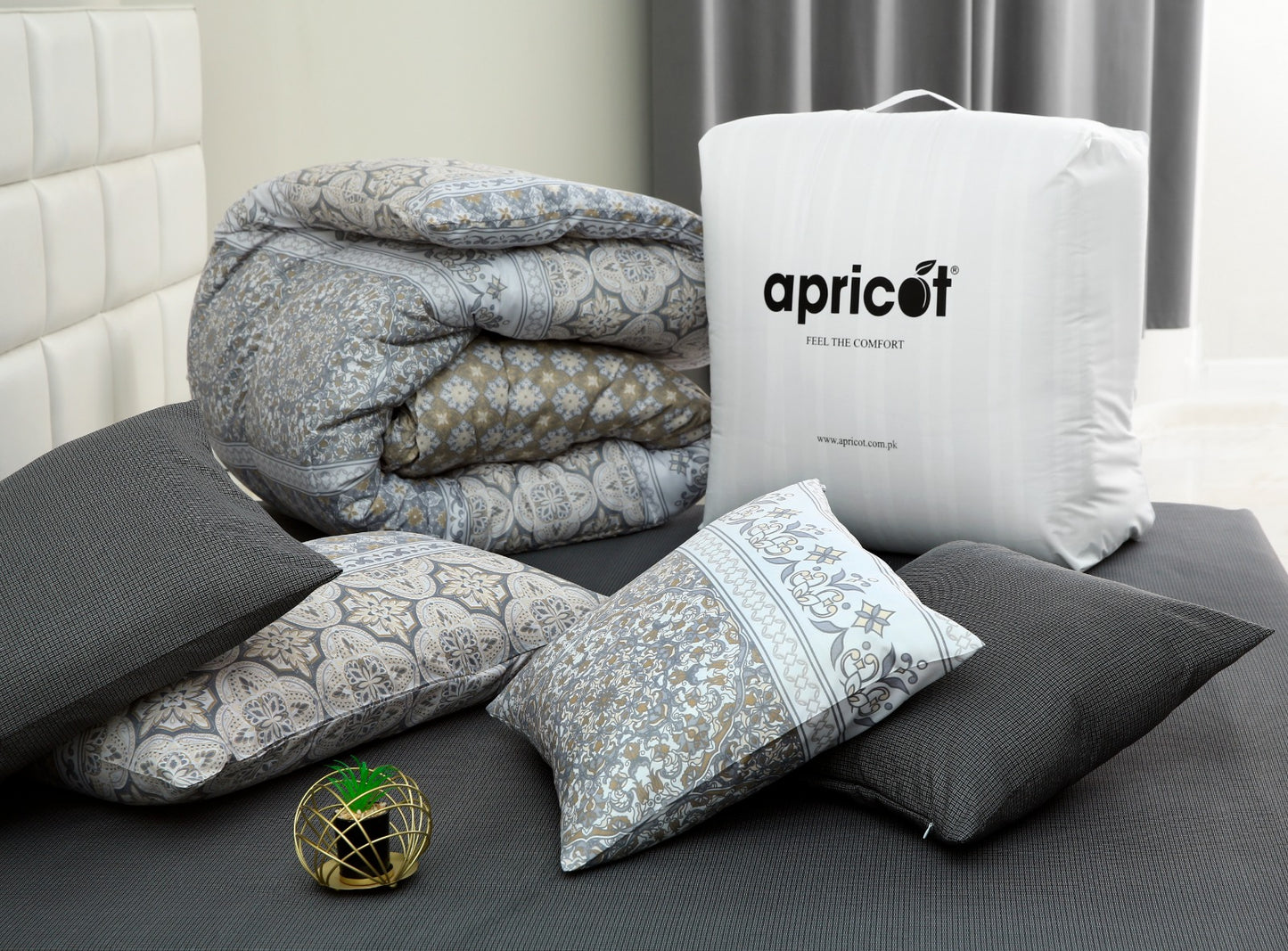 8 PCs Winter Comforter Set-Batik Comforters Apricot