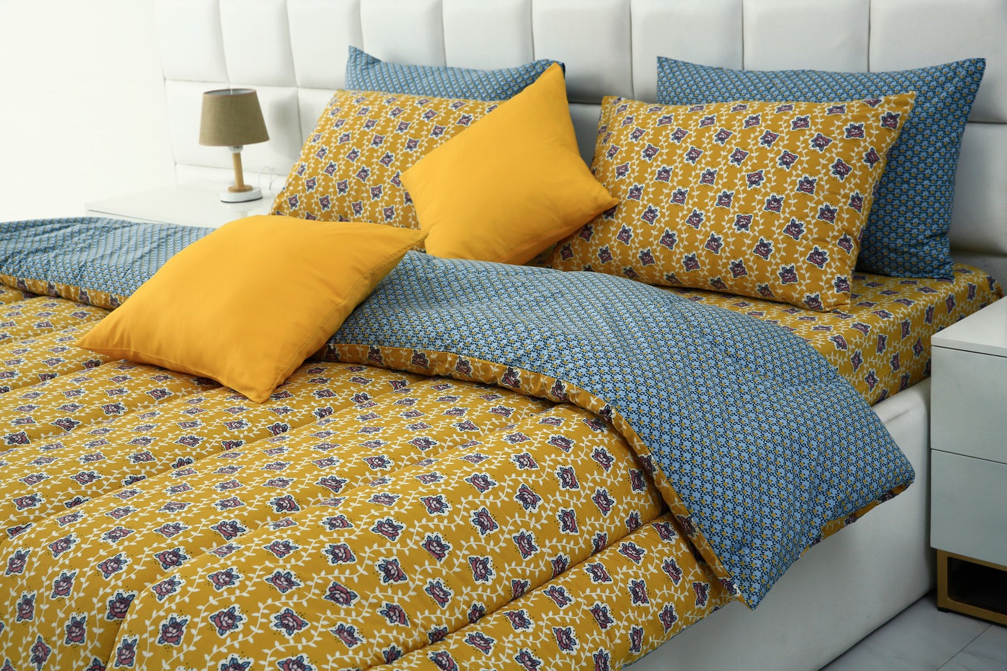 8 PCs Winter Comforter Set-Marigold Lattice Comforters Apricot