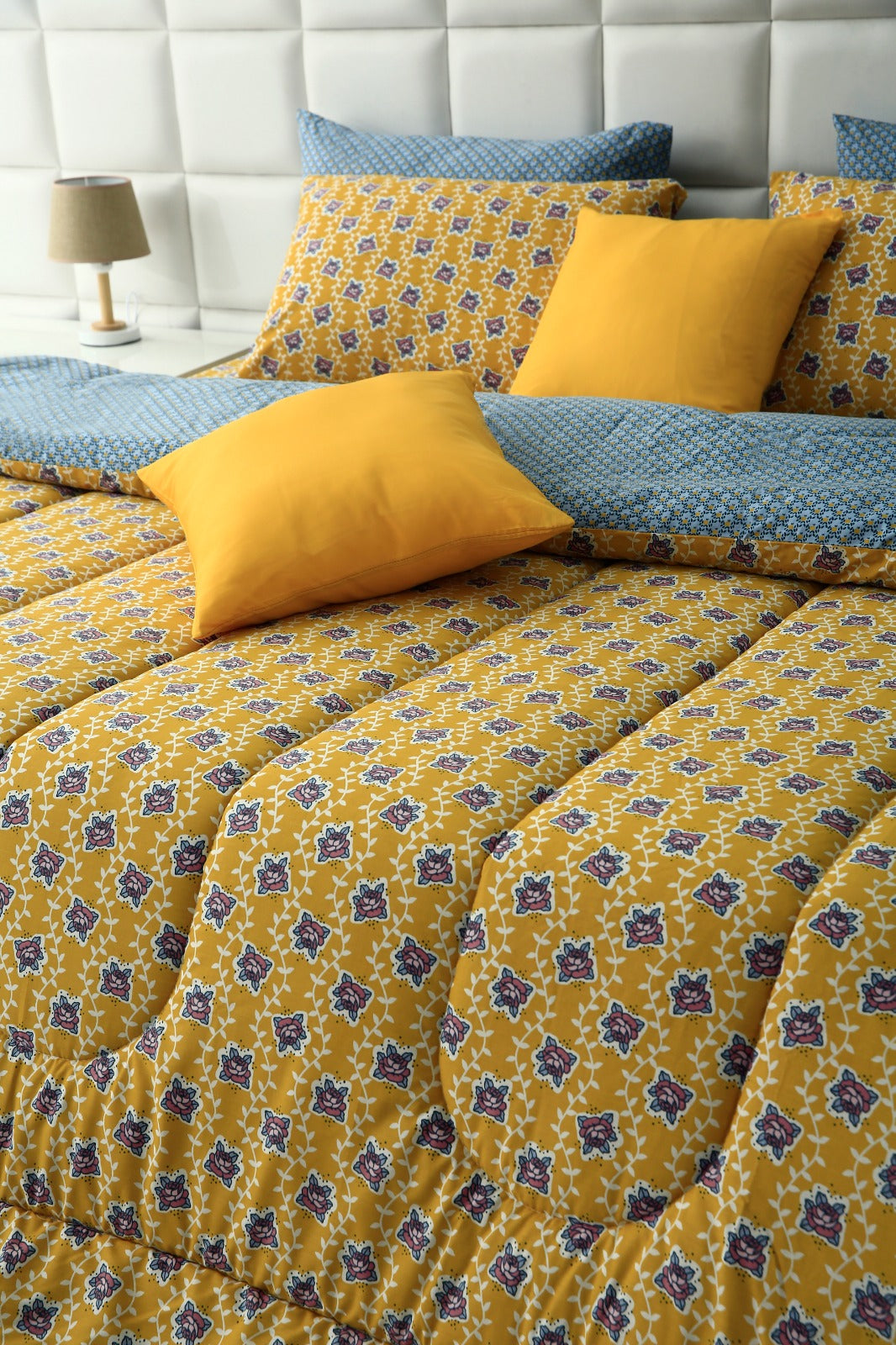 8 PCs Winter Comforter Set-Marigold Lattice Comforters Apricot