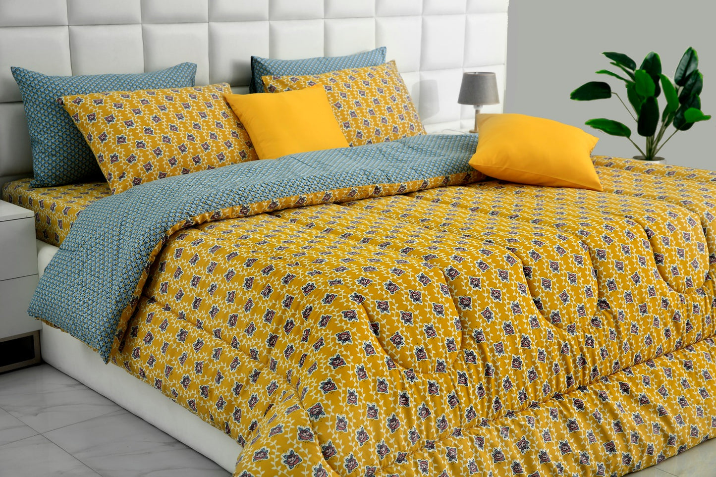 8 PCs Winter Comforter Set-Marigold Lattice Comforters Apricot