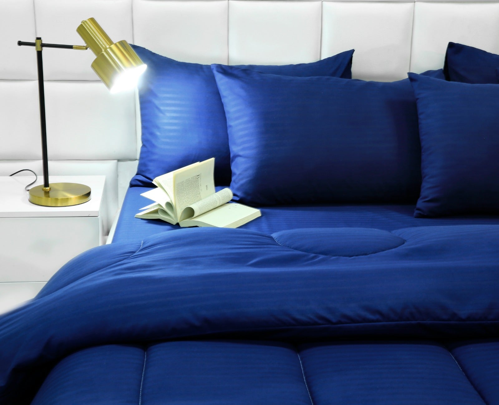 8 PCs Winter Comforter Set-Dyed Navy Blue Comforters Apricot