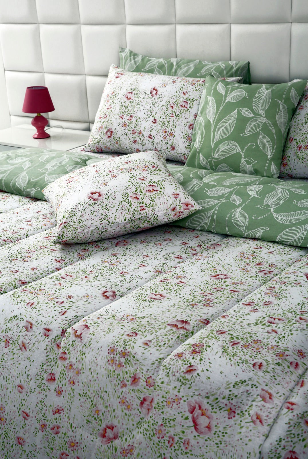 8 PCs Winter Comforter Set-Brocade Flora Comforters Apricot