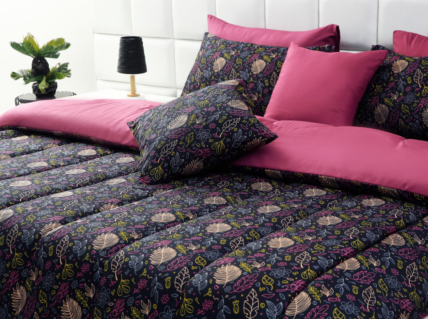 8 PCs Winter Comforter Set-Black Lily