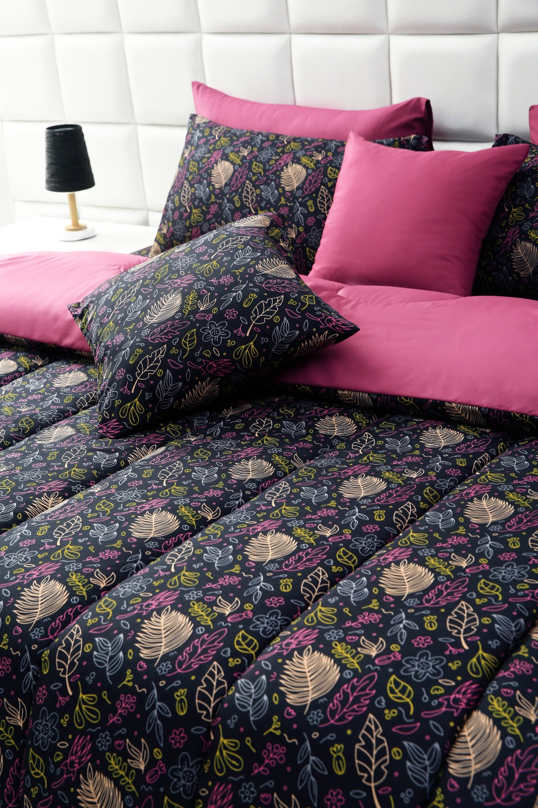 8 PCs Winter Comforter Set-Black Lily