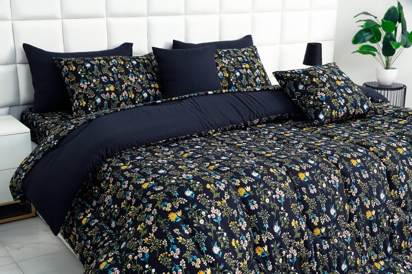 8 PCs Winter Comforter Set-Black Meadows