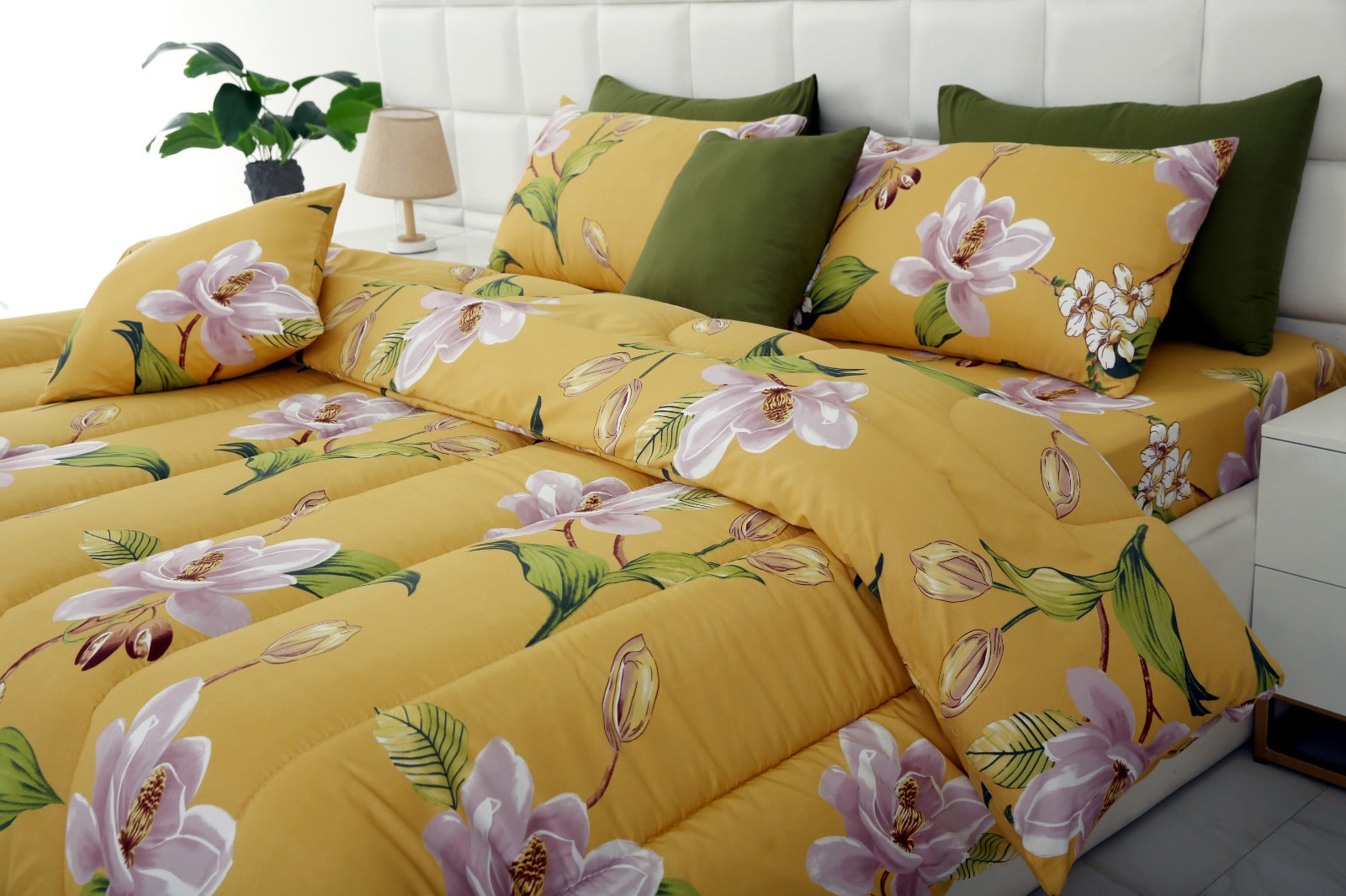 8 PCs Winter Comforter Set-Hibiscus Comforters Apricot