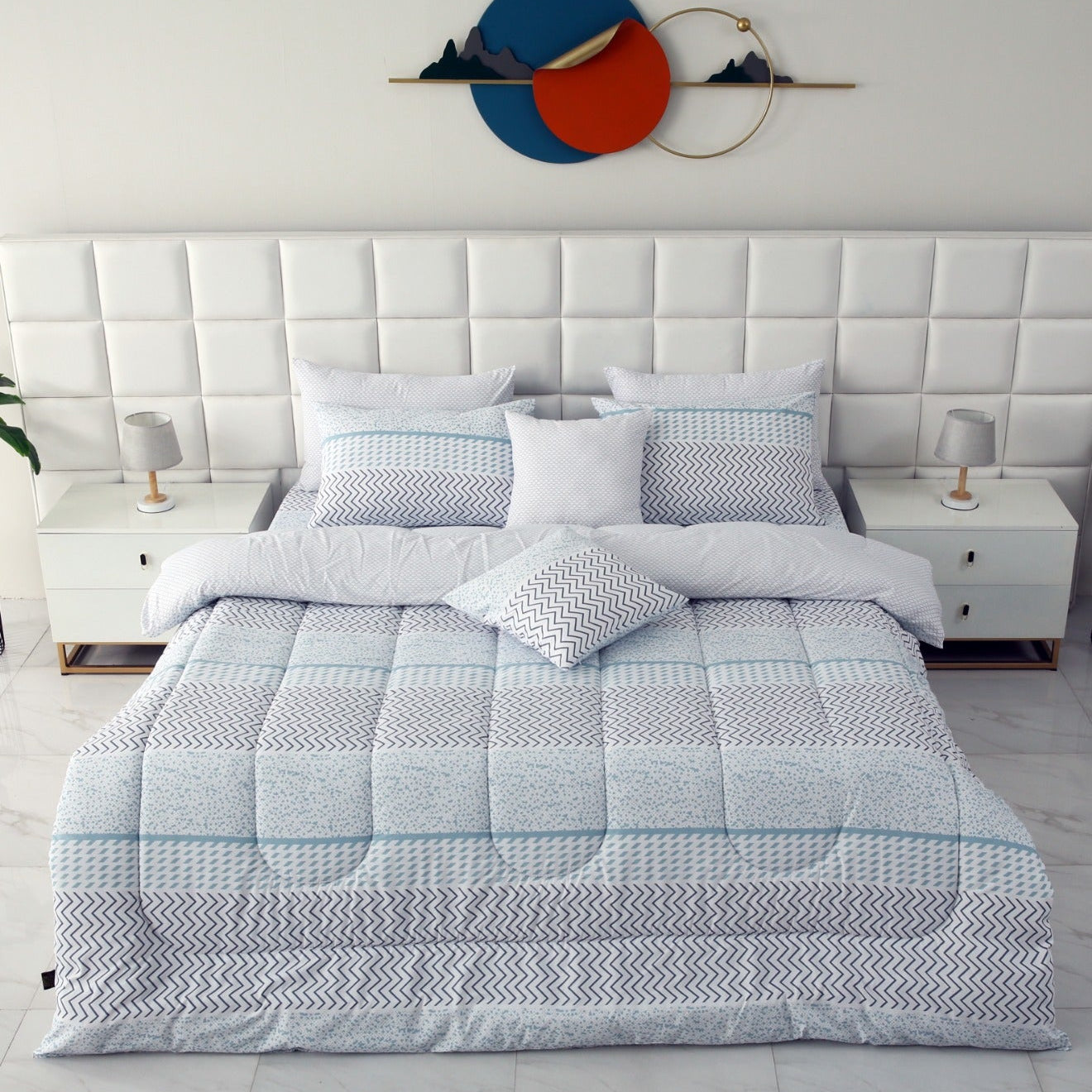 8 PCs Winter Comforter Set-Sky Blue ZigZag Comforters Apricot