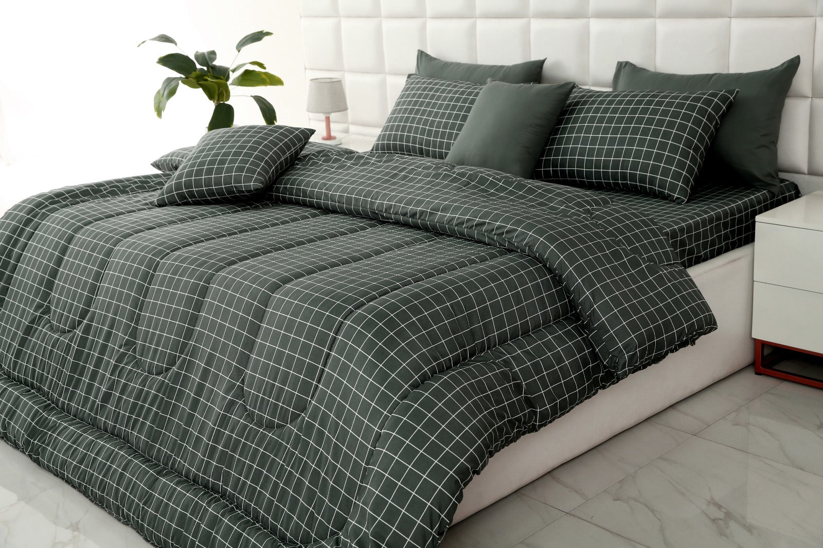 8 PCs Winter Comforter Set-Grey Check Comforters Apricot