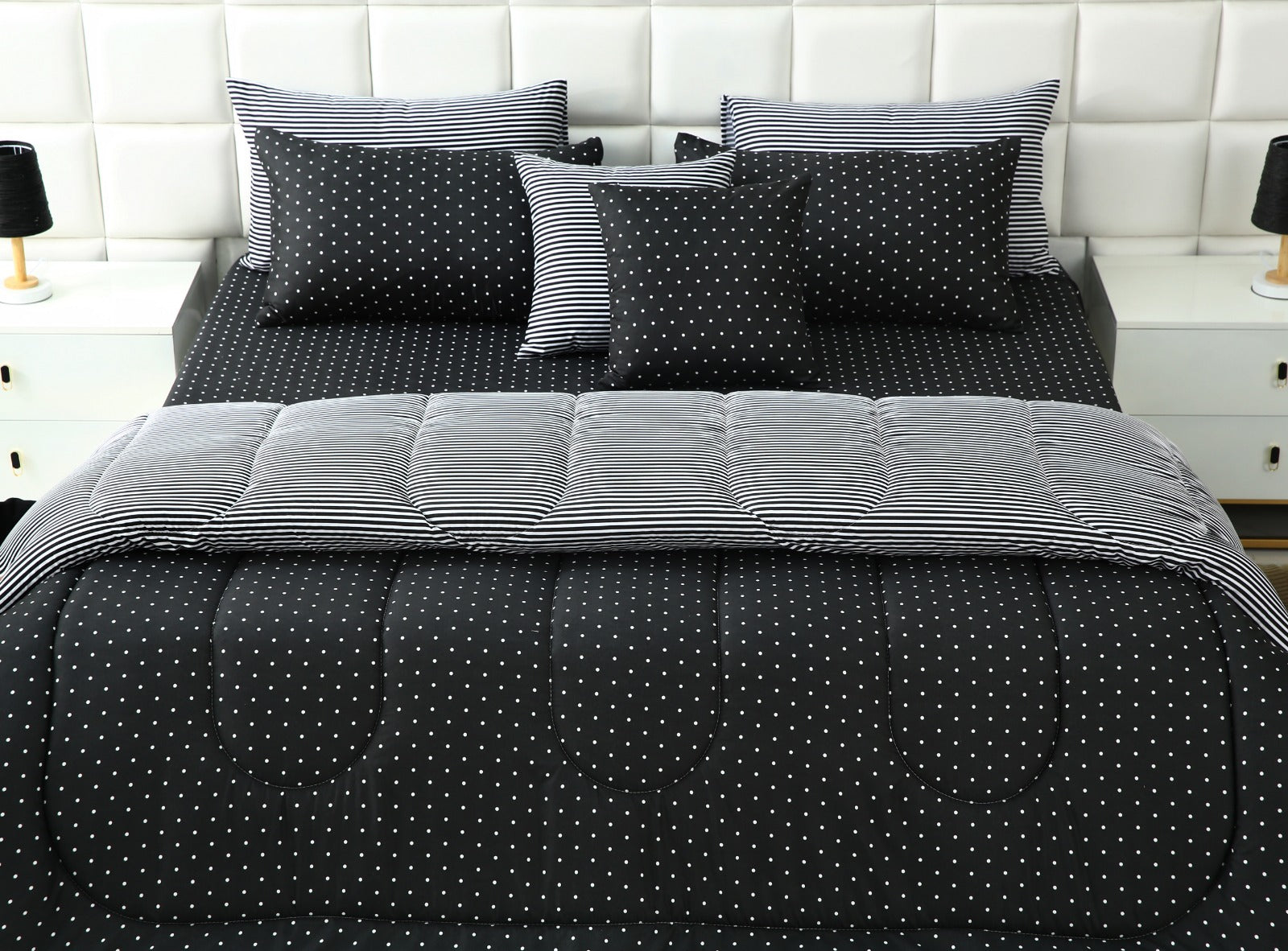 8 PCs Winter Comforter Set-Black Polka Comforters Apricot