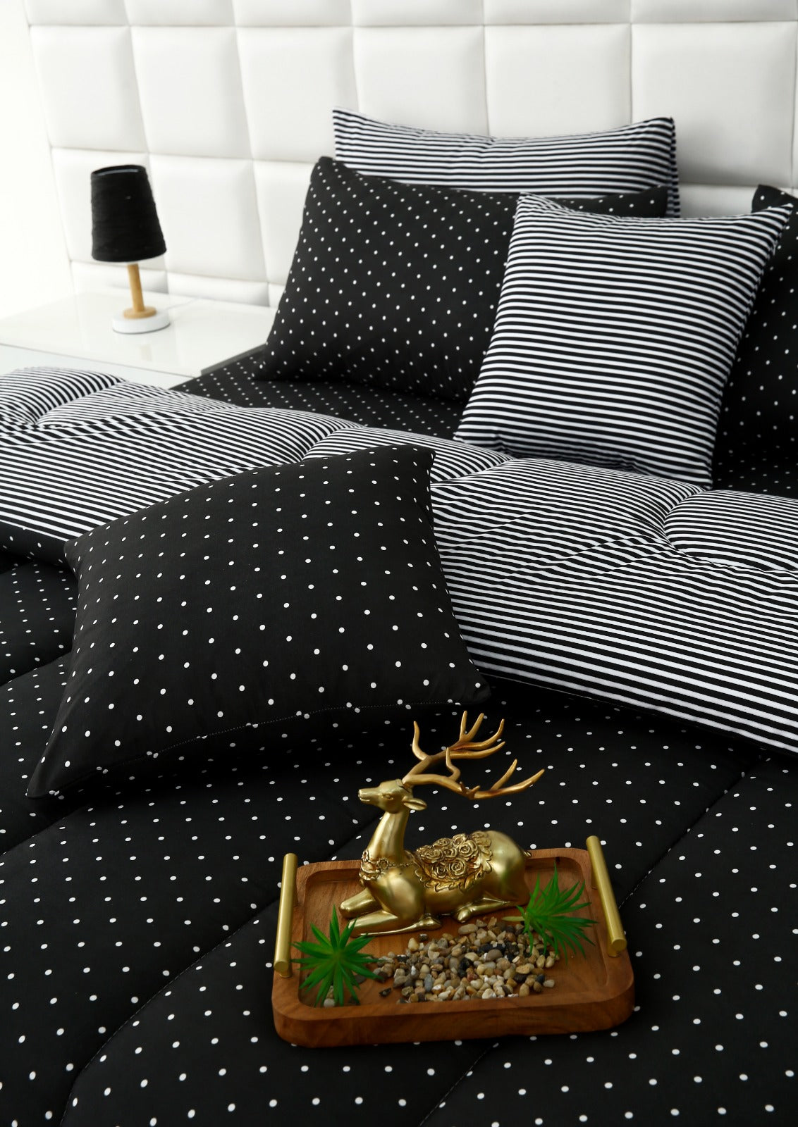 8 PCs Winter Comforter Set-Black Polka Comforters Apricot