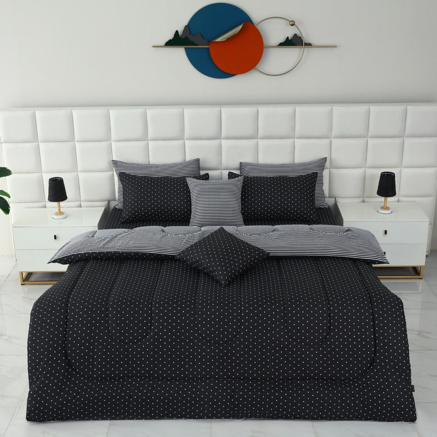 8 PCs Winter Comforter Set-Black Polka Comforters Apricot