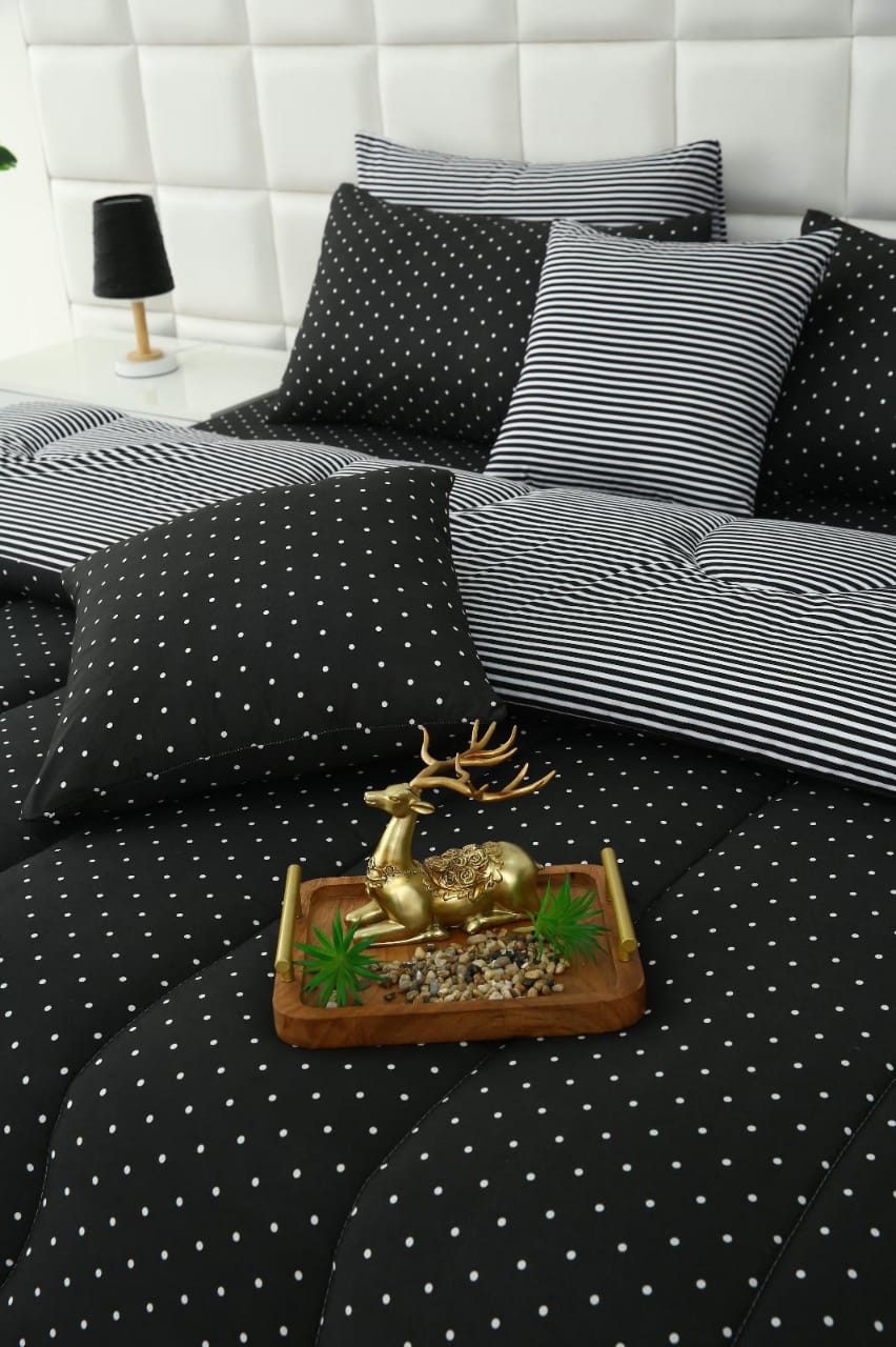 8 PCs Winter Comforter Set-Black Polka Comforters Apricot