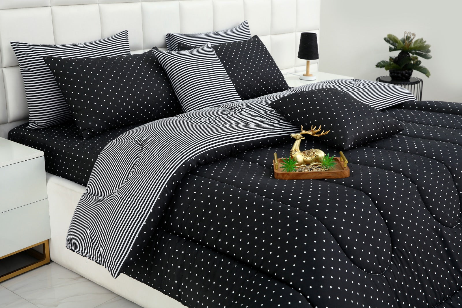 8 PCs Winter Comforter Set-Black Polka Comforters Apricot