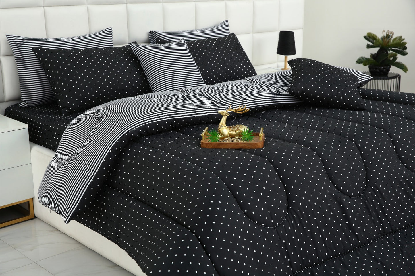 8 PCs Winter Comforter Set-Black Polka Comforters Apricot