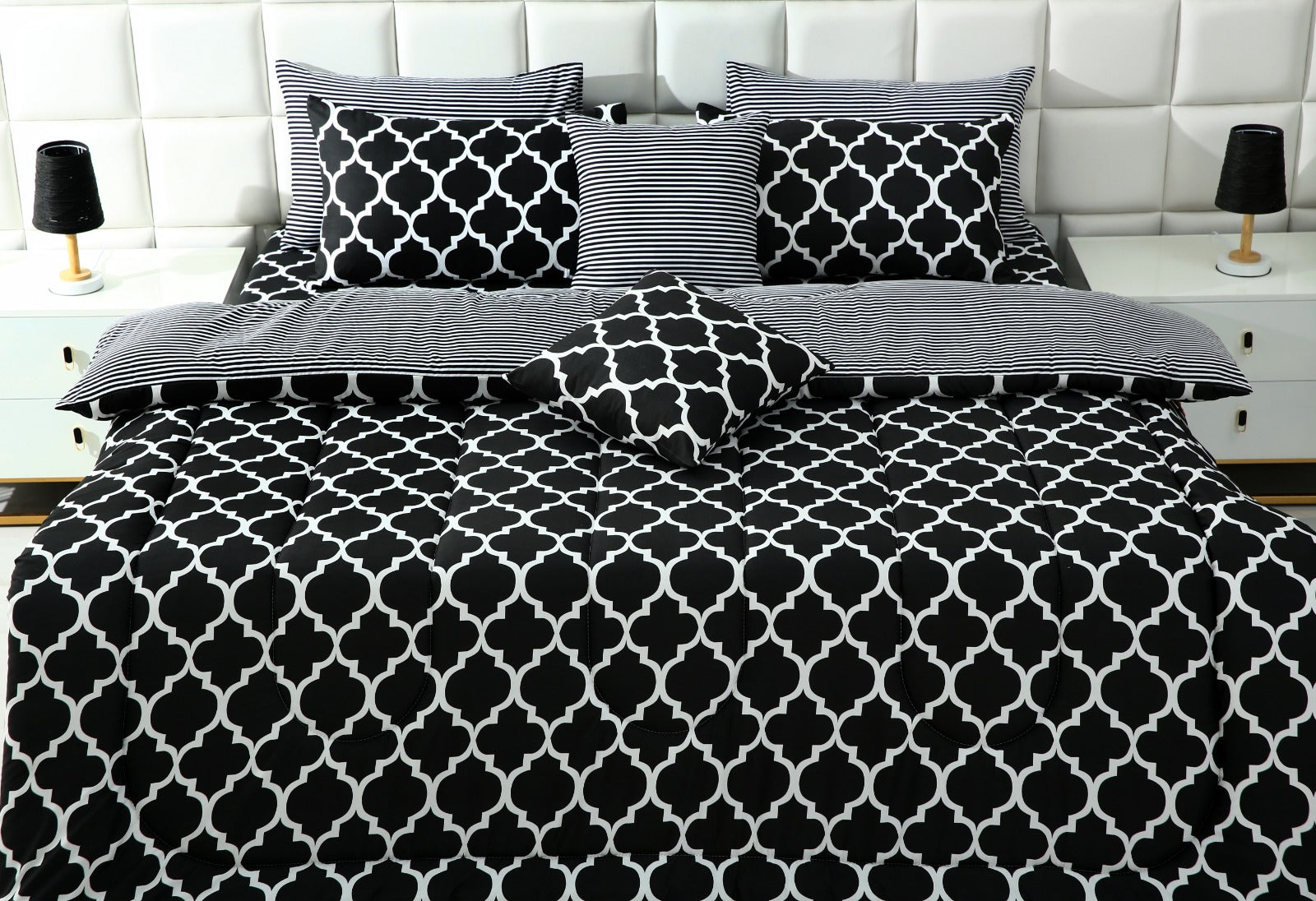 8 PCs Winter Comforter Set-Black Geometric Comforters Apricot