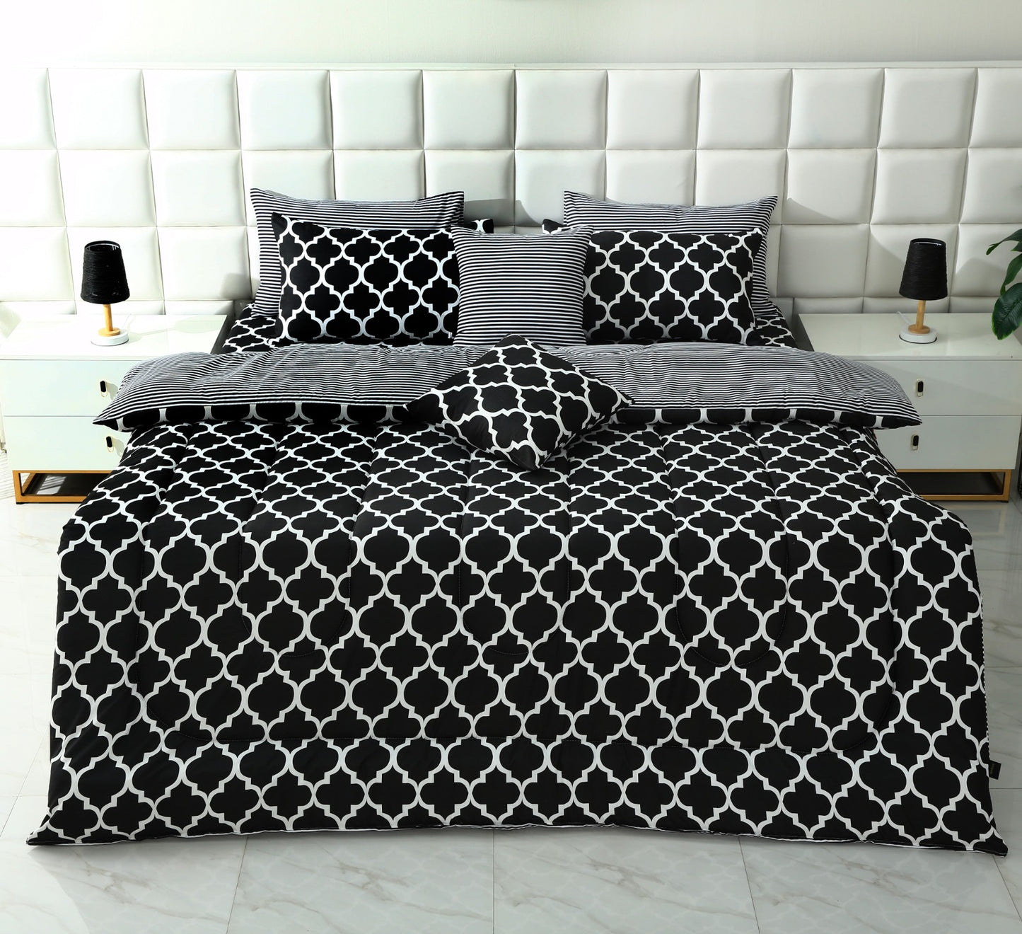 8 PCs Winter Comforter Set-Black Geometric Comforters Apricot