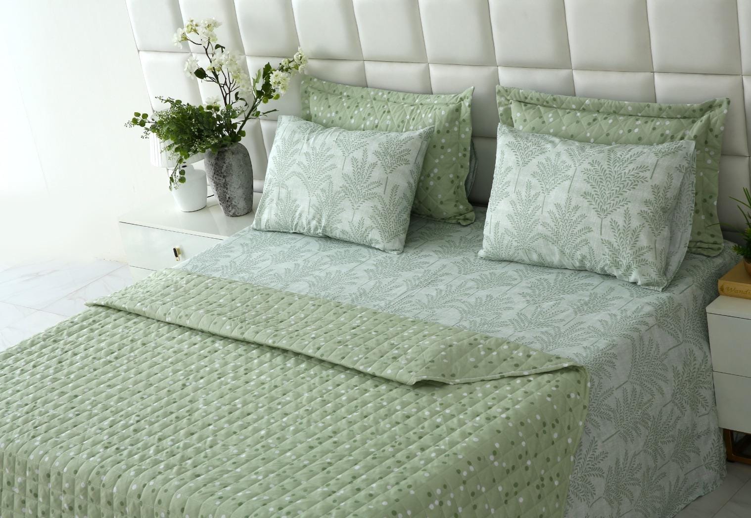 6 PCs Luxury Bed Spread Set-Mint Leafs Bed Spread Apricot