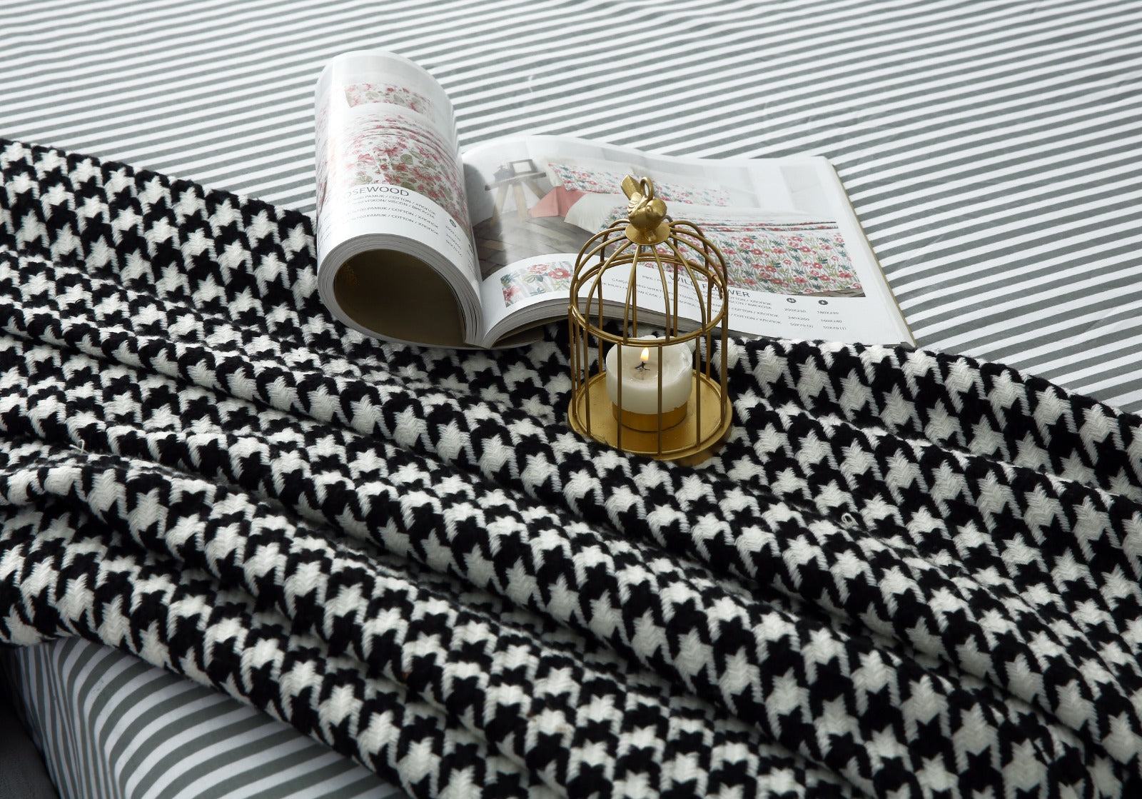 Zipper Mattress Cover Printed-Grey Stripes Protectors Apricot